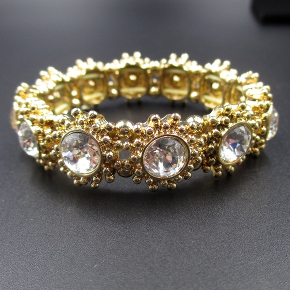 Jewelry - Vintage Gold Tone Ornate Large Crystal Bracelet